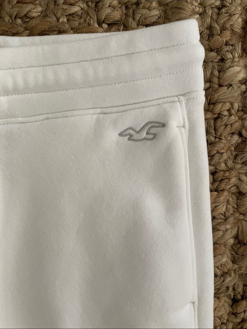 Hollister White Fleece Jogger Sweatpants Women’s Drawstring Lounge Athleisure - Picture 4 of 8